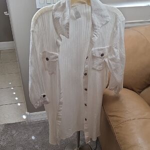 Women’s White Textured Button-Down Shirt | Size L | Lightweight Layering Top